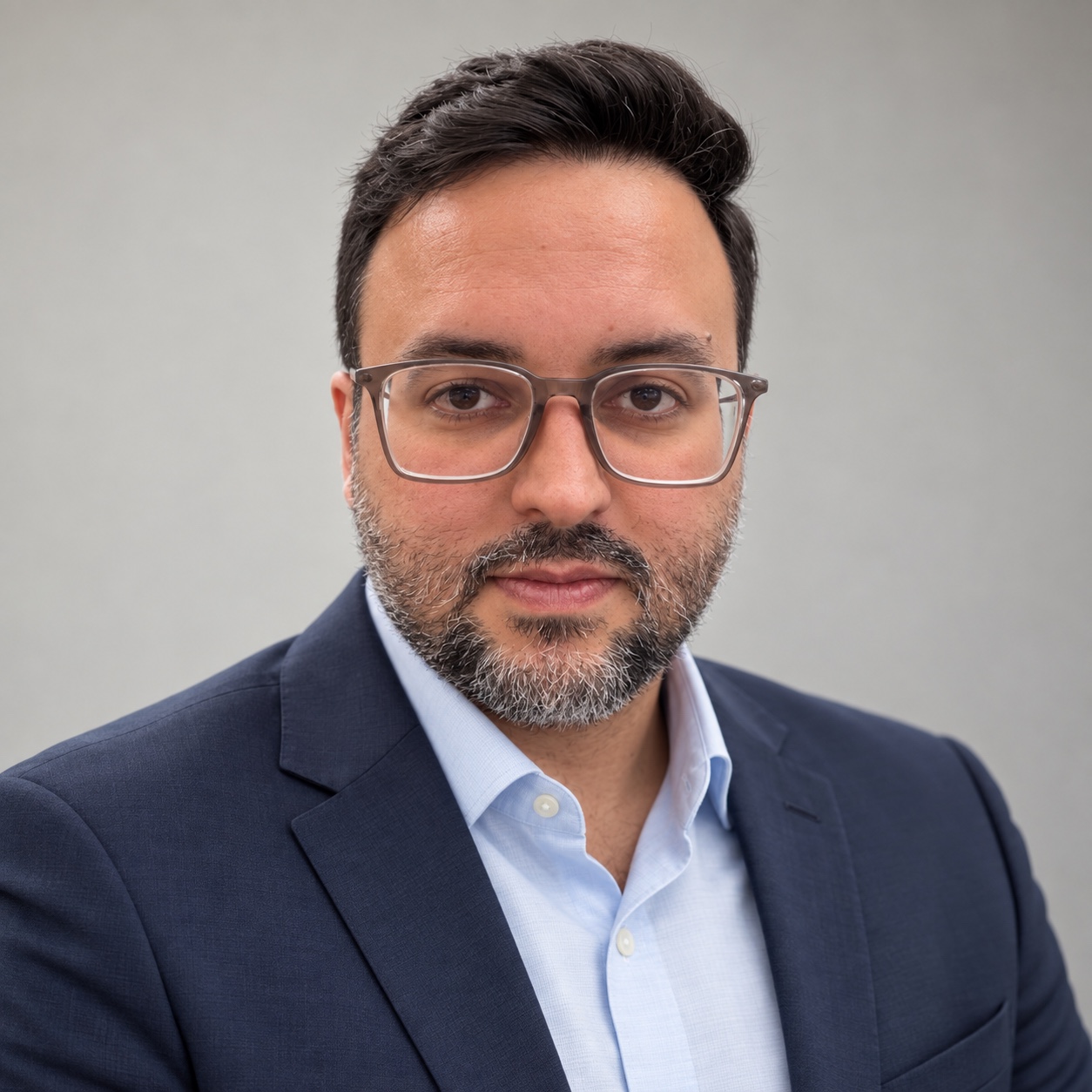 Professional portrait of Leandro Trindade Freire